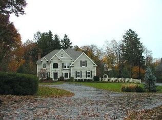 99 Governors Ln, Fairfield, CT 04937