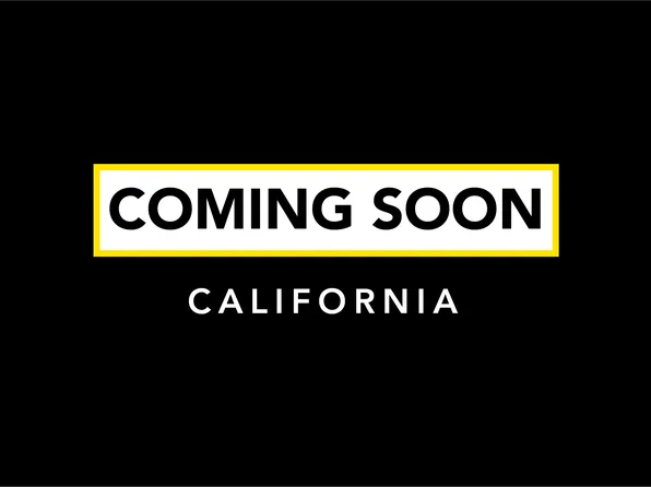 627 S Chinowth St, Visalia, CA