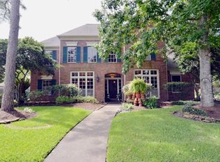 4002 Valley Green Ct, Houston, TX 77059