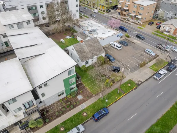 1828 Hilyard St, Eugene, OR 97401