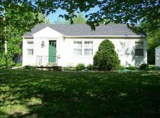 834 SW Plass Ave, Topeka, KS 66606