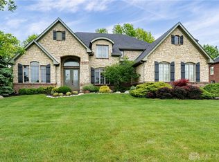 9392 Paragon Mills Ln, Dayton, OH 45458