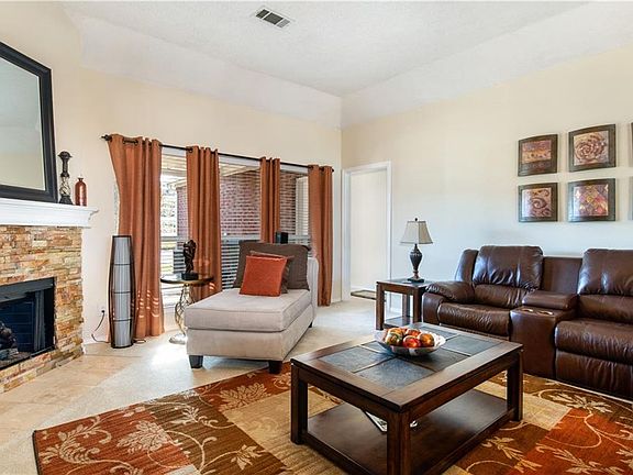 4th image of 4148 Creekhollow Dr