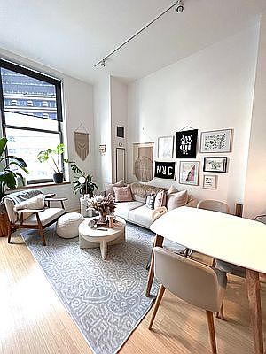 5th image of 110 Livingston St APT 4H