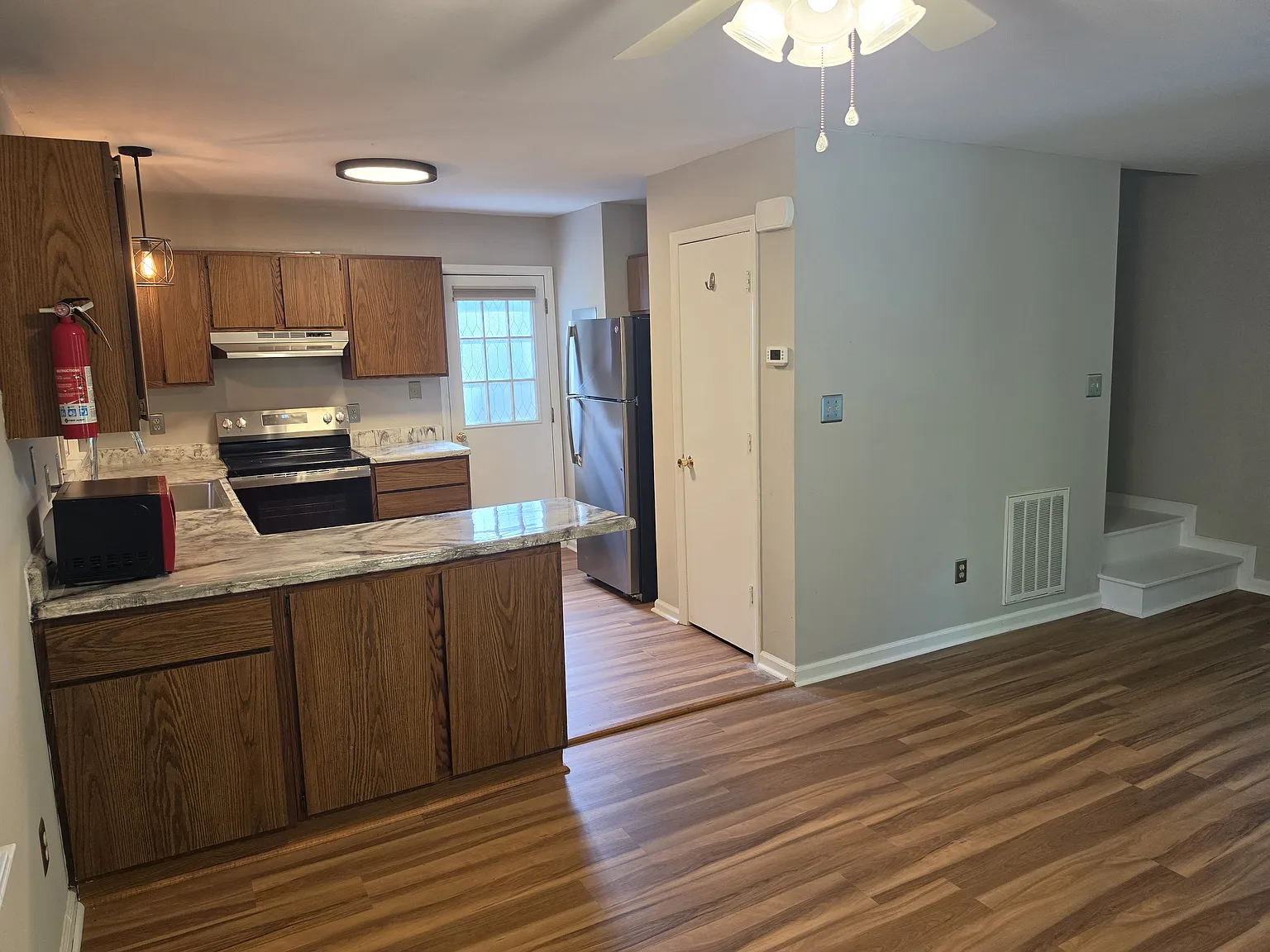 2 bed, 700 sqft, $1,500 — Photo 3
