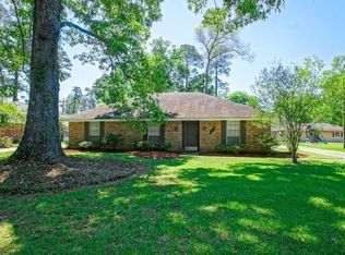 8120 Minglewood Ave, Denham Springs, LA 70706