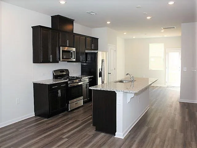 1079 Shoreside Dr — Photo 12