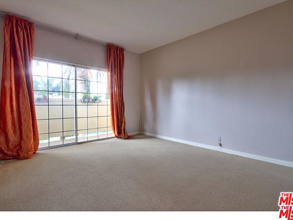 5th image of 5240 Vantage Ave Unit 102