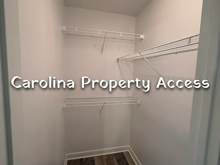 1401 Collegiate Cir #202 — Photo 8