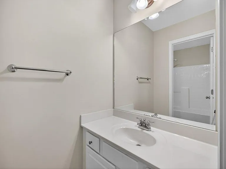 2935 Whitfield Ave — Photo 53