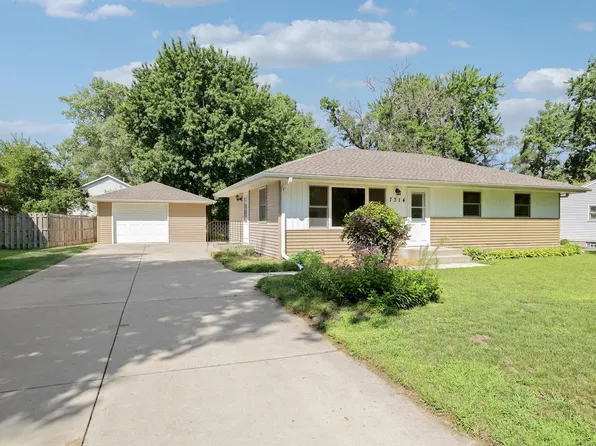 7314 Hayes St NE, Fridley, MN 55432