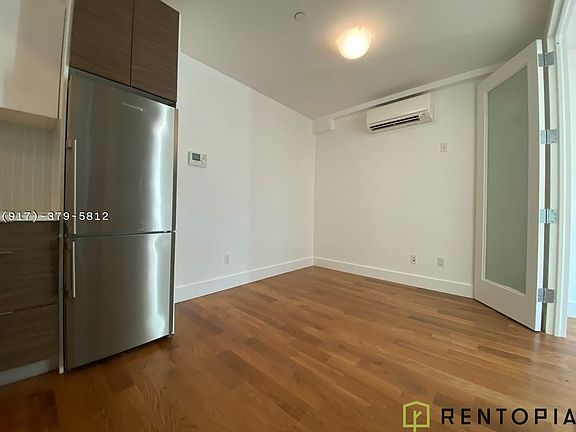 4th image of 106 Meserole St #2H