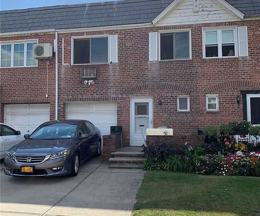 1st image of 16512 72nd Ave