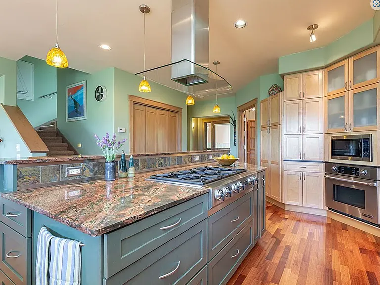43 Ophir Dr — Photo 17