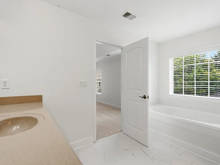 3320 Pebble Ridge Ln — Photo 32