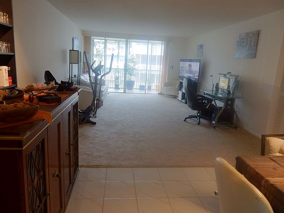 2nd image of 1660 NE 191st St APT 308