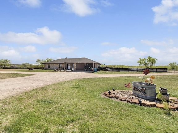 2nd image of 12293 Twin Lakes Ln