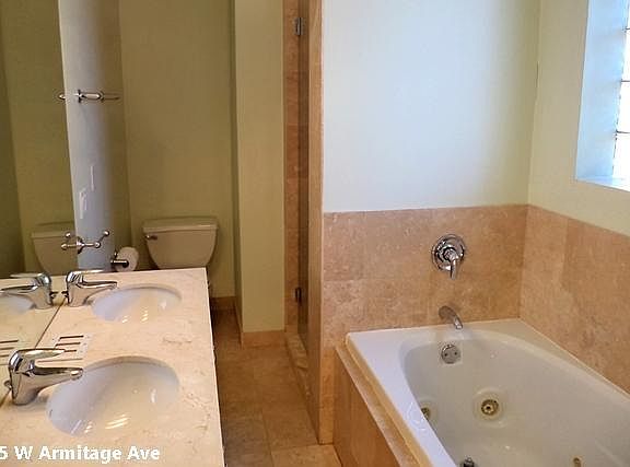 5th image of 1855 W Armitage Ave #117