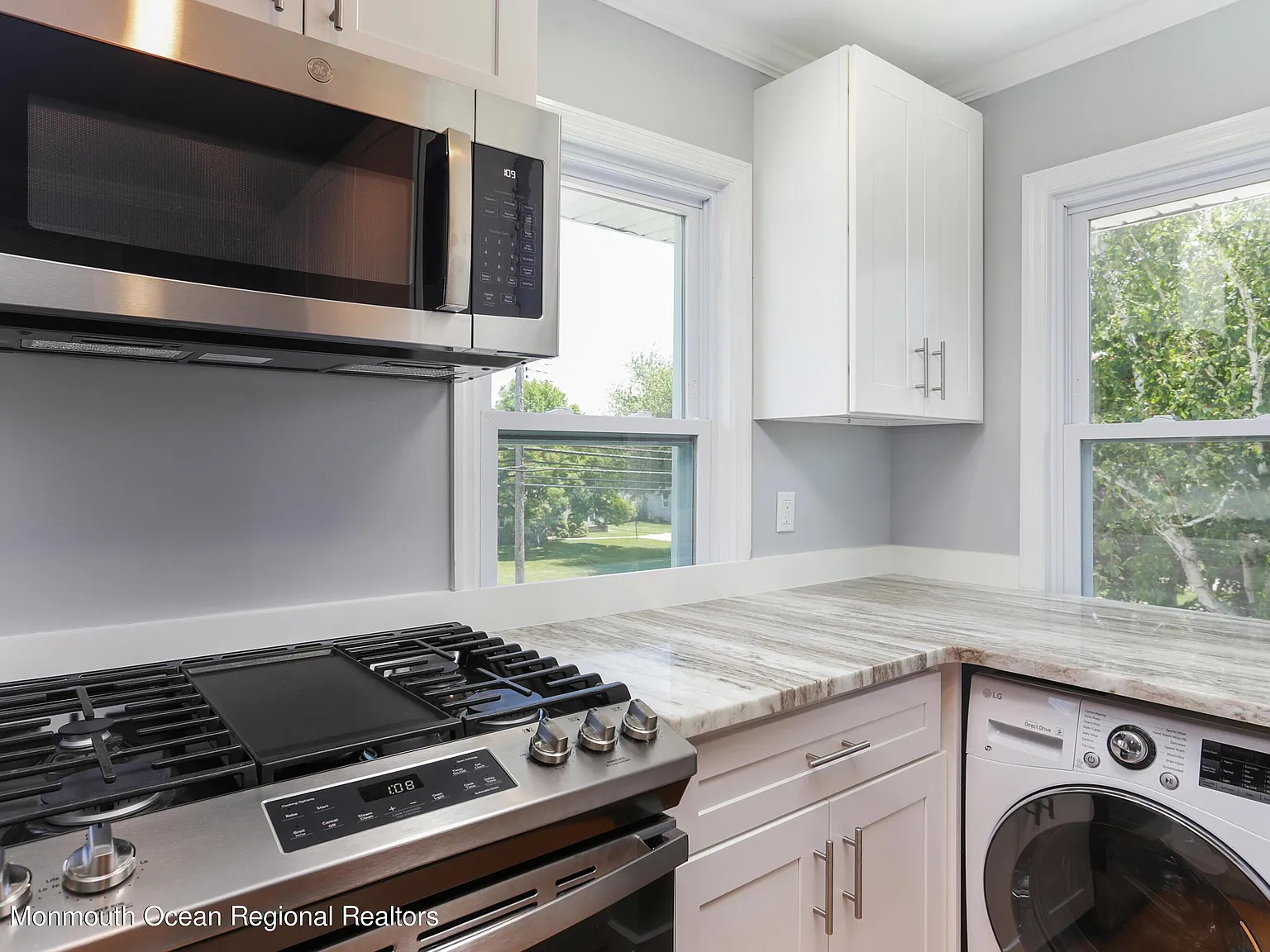 2 bed, $2,850 — Photo 2