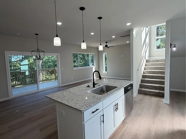 54 Rountree Dr — Photo 7