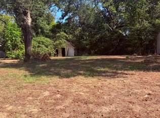 106 W Ward St, Overton, TX 75684