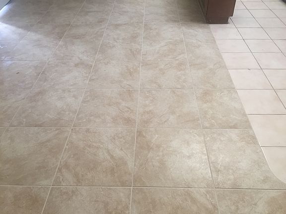 4th image of 16201 Cahuenga Rd APT 6