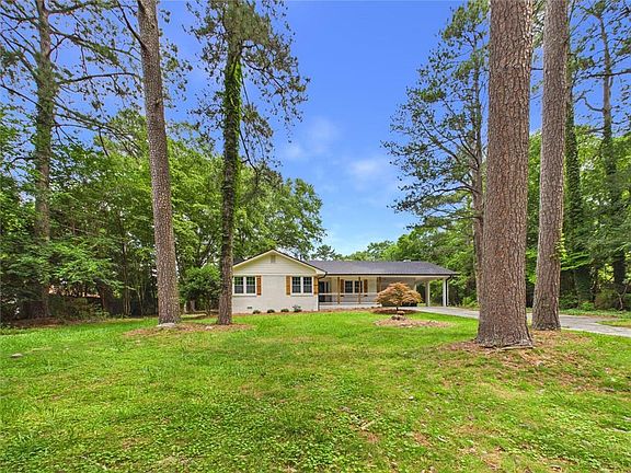4th image of 3784 Braswell Cir
