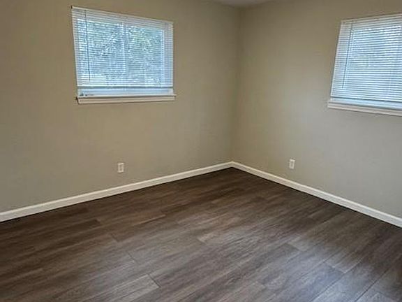 5th image of 39409 Dequindre Rd