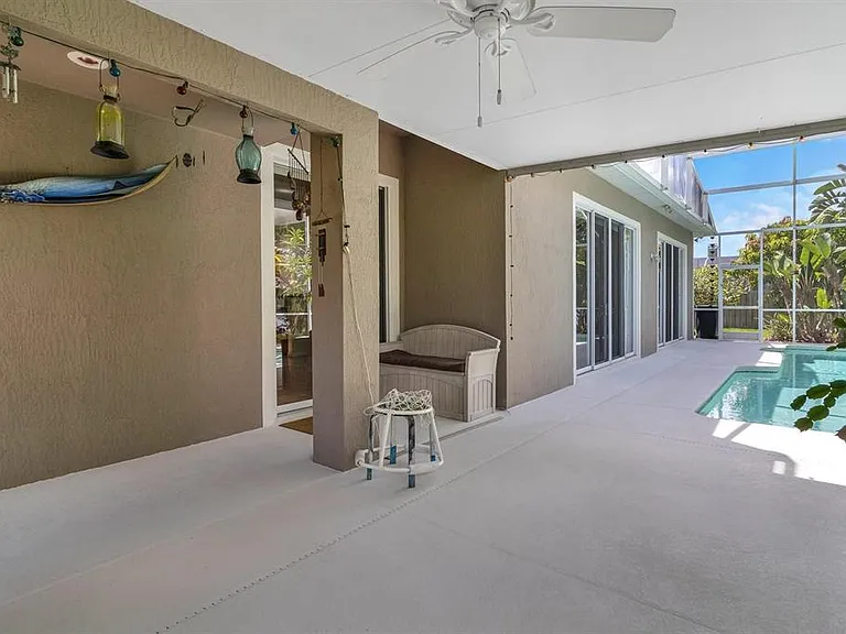 13903 Bluewater Cir — Photo 33