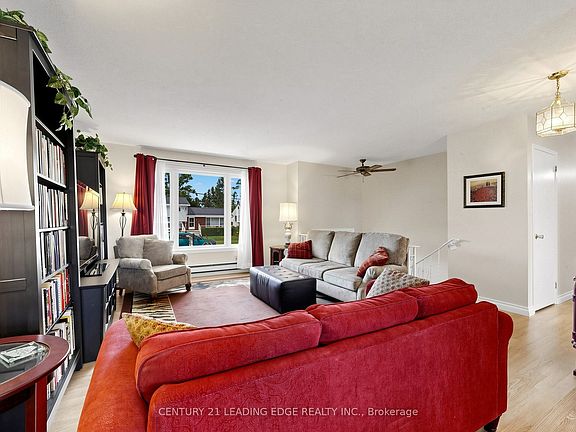 5th image of 553 James St
