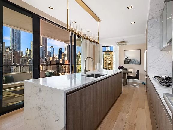 4th image of 181 28th St #1