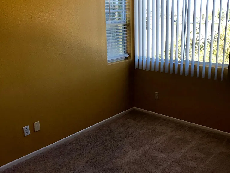 27162 Swift St — Photo 32