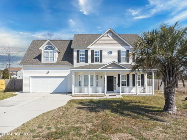 289 Twin Oaks Drive, Hampstead, NC 28443
