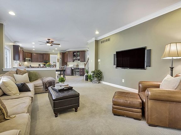 3rd image of 1292 Clearview Dr