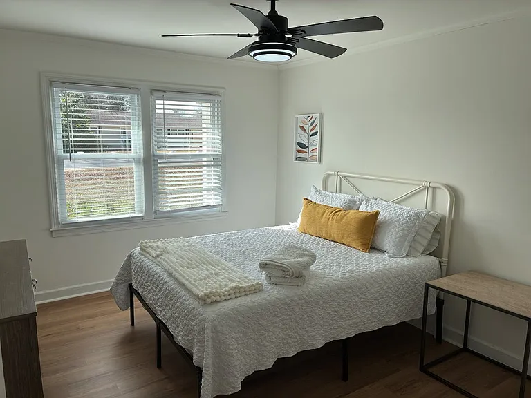 304 Pine Knoll Dr — Photo 10