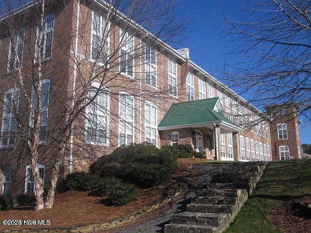 2 bed, 2.0 bath, $1,850 — Photo 1