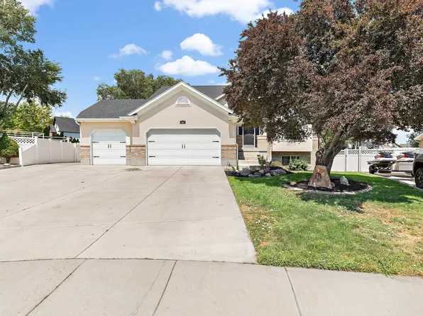 3532 W Winding Creek Cv, Riverton, UT 84065