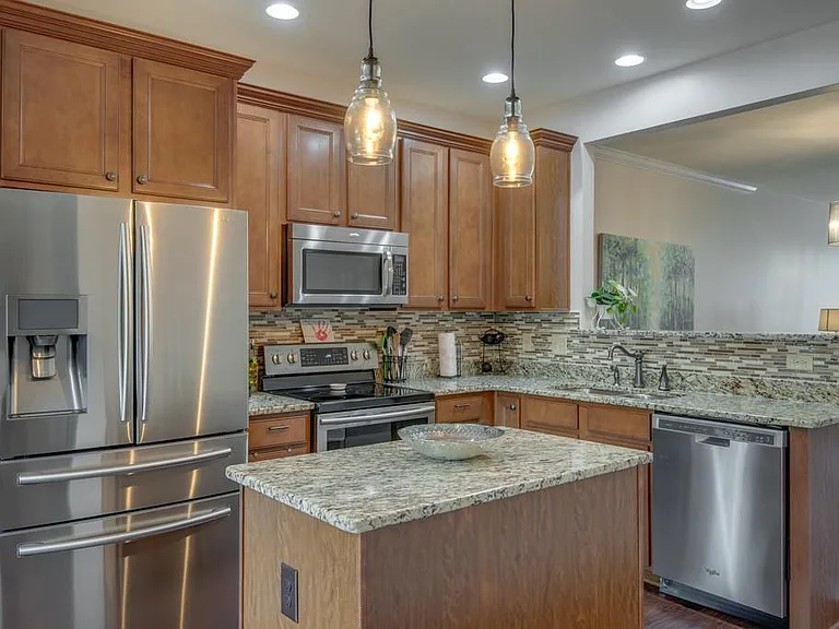 2022 Traemoor Village Dr — Photo 8