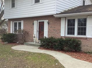205 Meadow Ln, Vestal, NY 13850