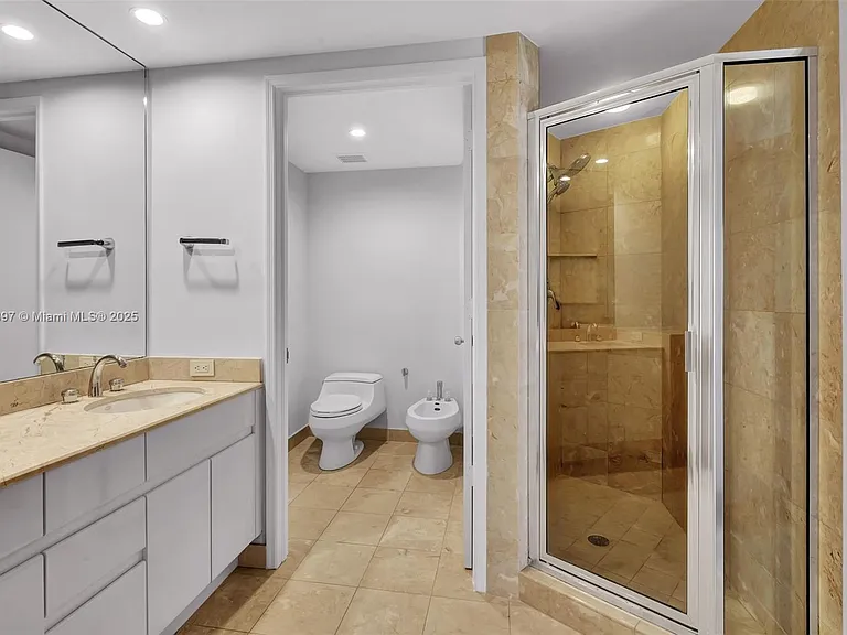 848 Brickell Key Dr #2602 — Photo 26