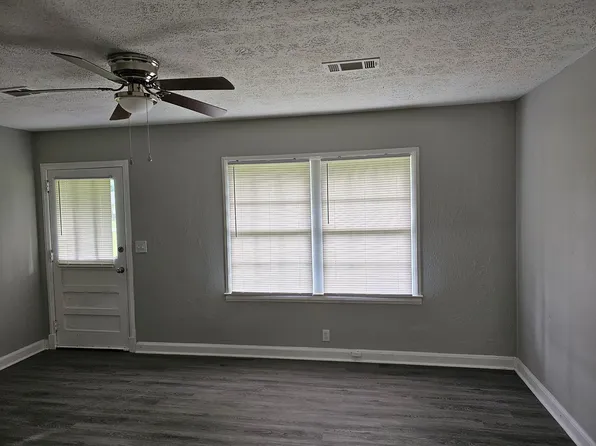 4161 Zeigler Dr, Millbrook, AL 36054