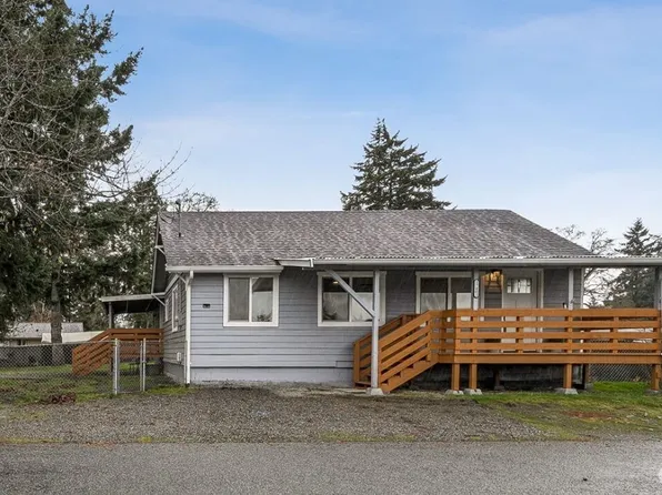 17403 Spanaway Lane E, Spanaway, WA 98387