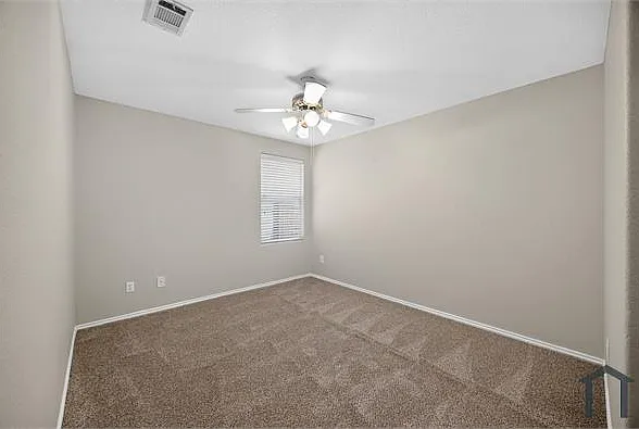 515 Harding Ln — Photo 29