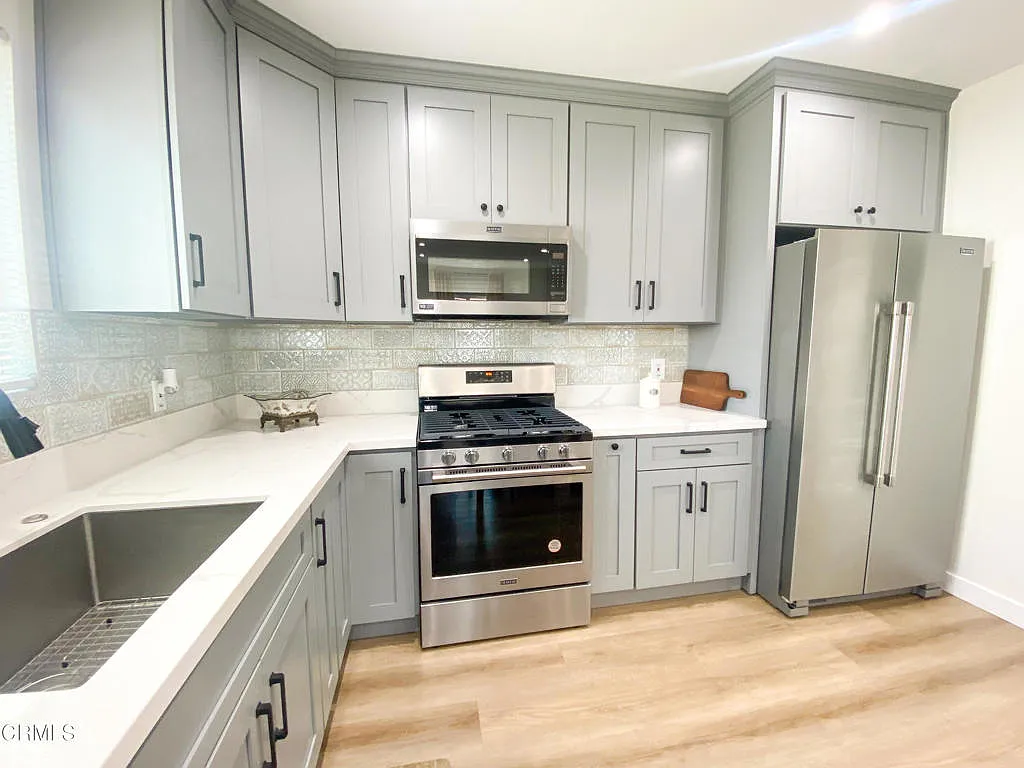 1 bed, 1.0 bath, 605 sqft, $3,400 — Photo 4