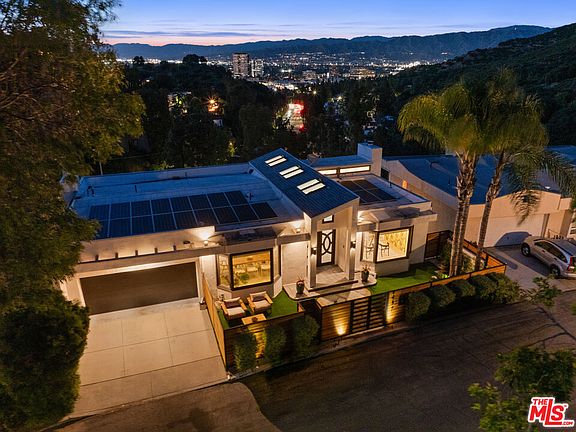 2nd image of 3457 Primera Ave