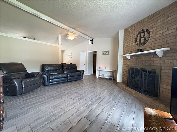 5th image of 14201 S 261st East Ave
