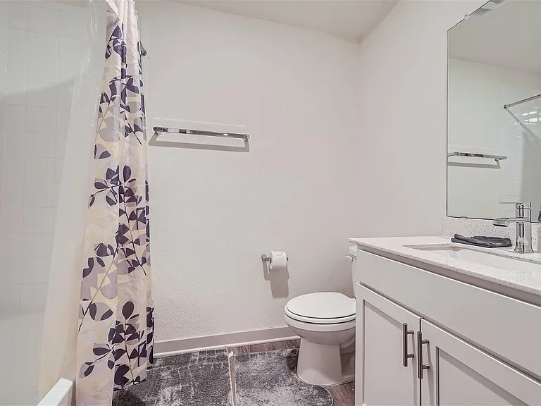10601 Seguin St — Photo 19