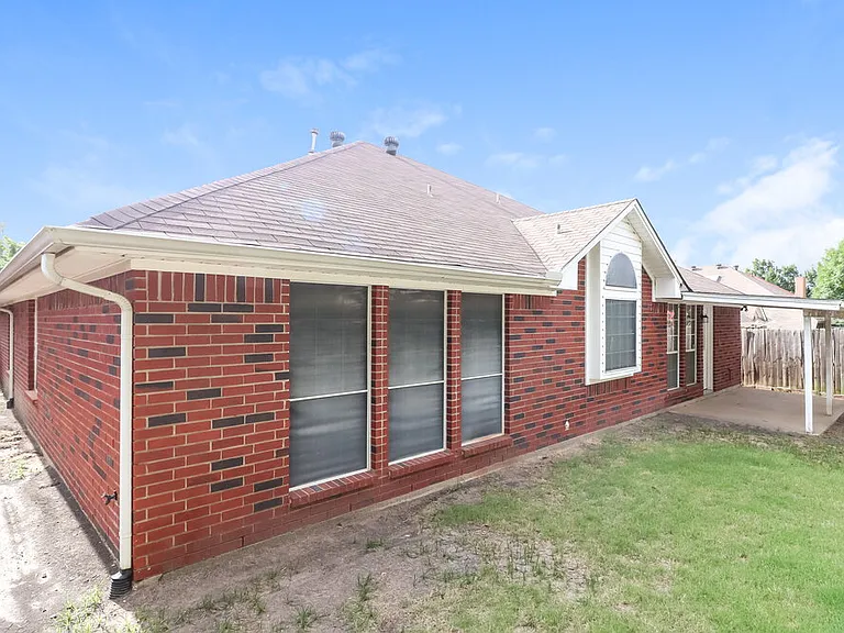 7824 Blossom Dr — Photo 16