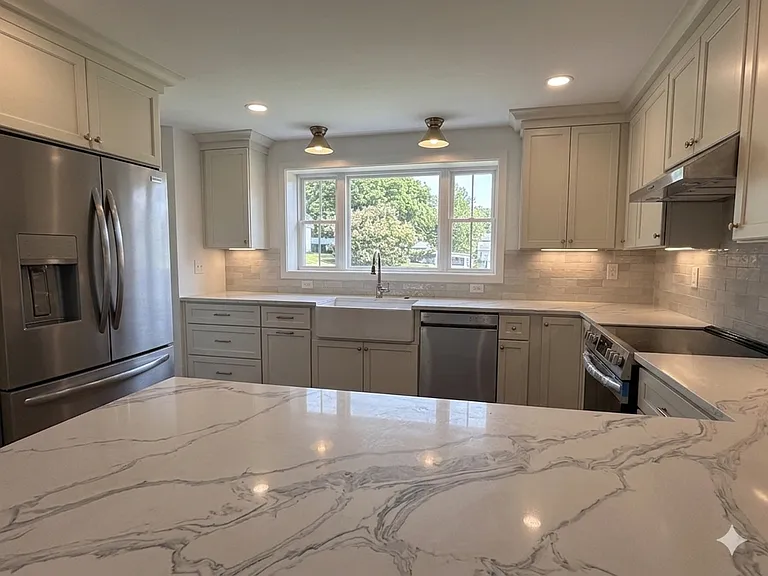 129 Pinecrest Dr — Photo 4