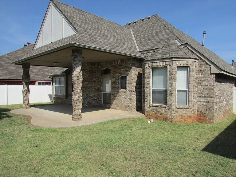 16601 Covington Mnr — Photo 11